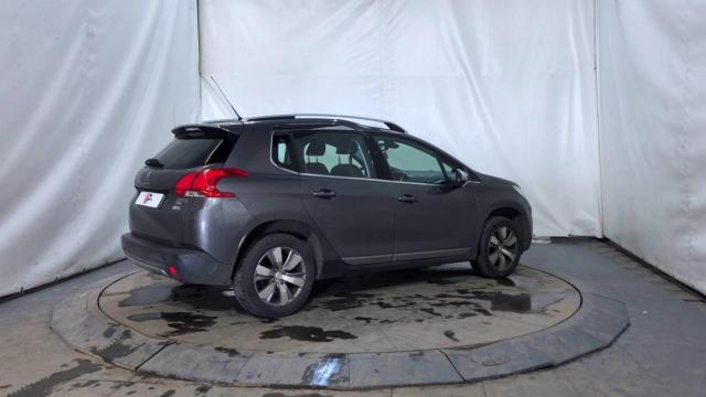 Peugeot 2008 image 6
