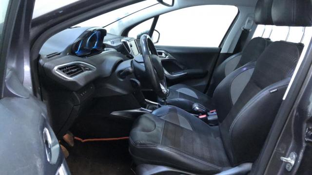 Peugeot 2008 image 4