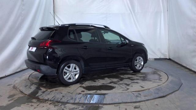 Peugeot 2008 image 3