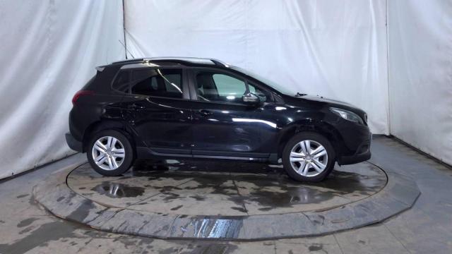 Peugeot 2008 image 1