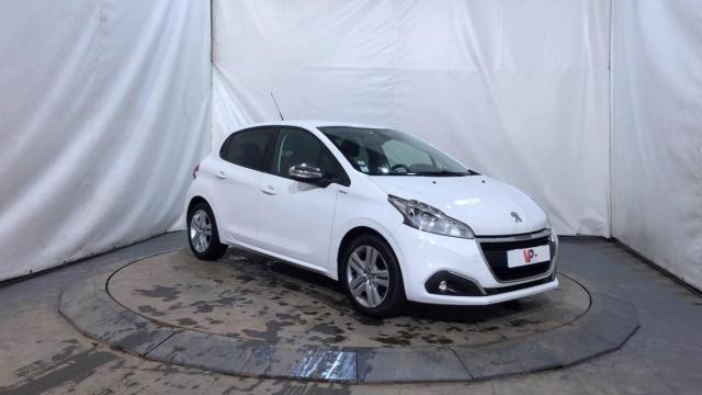 Peugeot 208 image 6