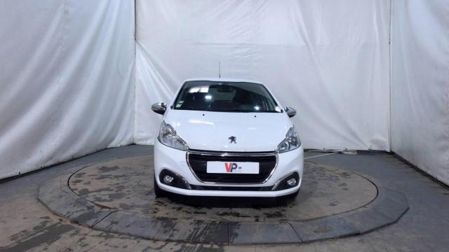 Peugeot 208 image 3