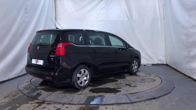Peugeot 5008 image 4