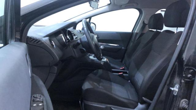 Peugeot 5008 image 3