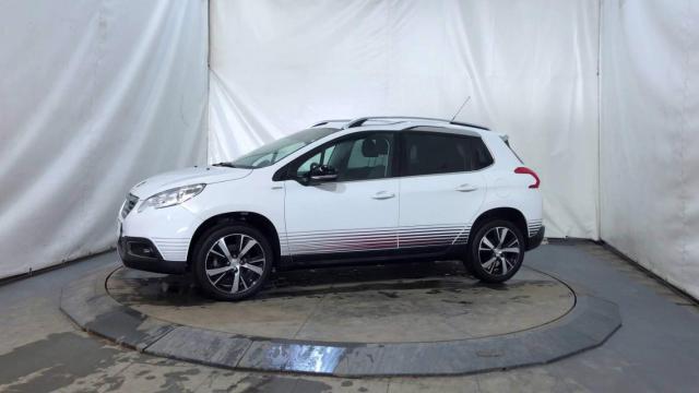 Peugeot 2008 image 2