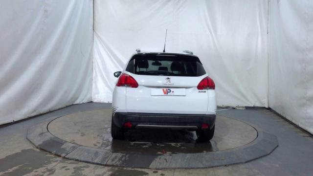 Peugeot 2008 image 5