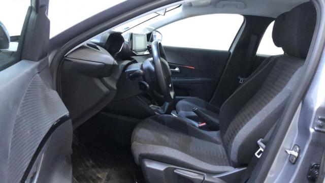 Peugeot 208 image 3