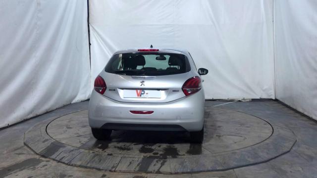 Peugeot 208 image 4