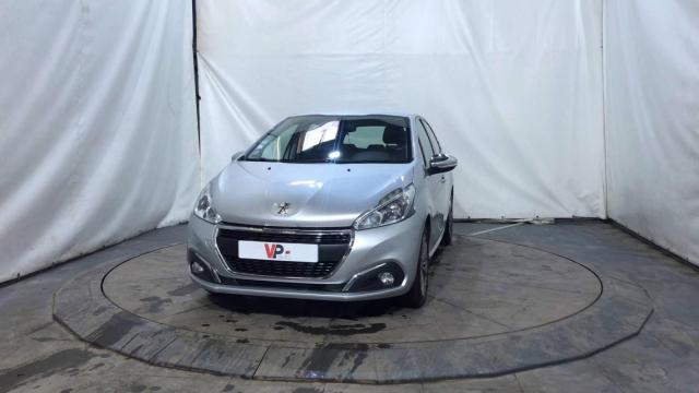 Peugeot 208 image 6