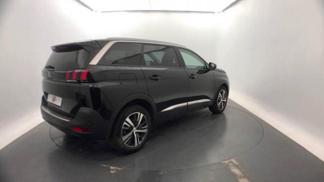 Peugeot 5008 image 3