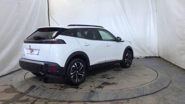 Peugeot 2008 image 1