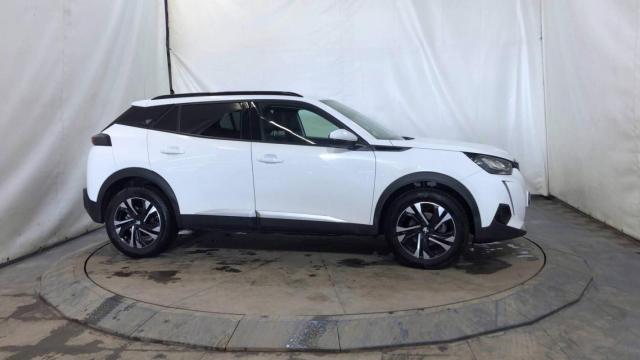 Peugeot 2008 image 3