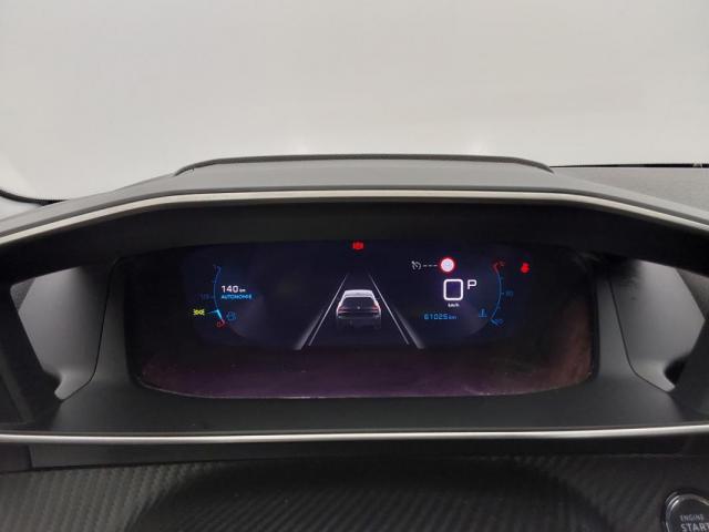 Peugeot 208 image 3