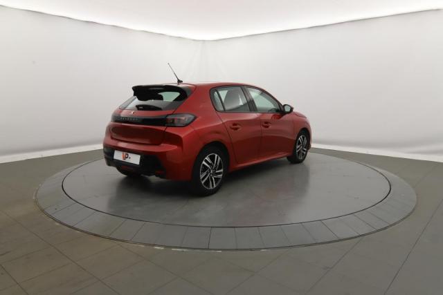 Peugeot 208 image 6
