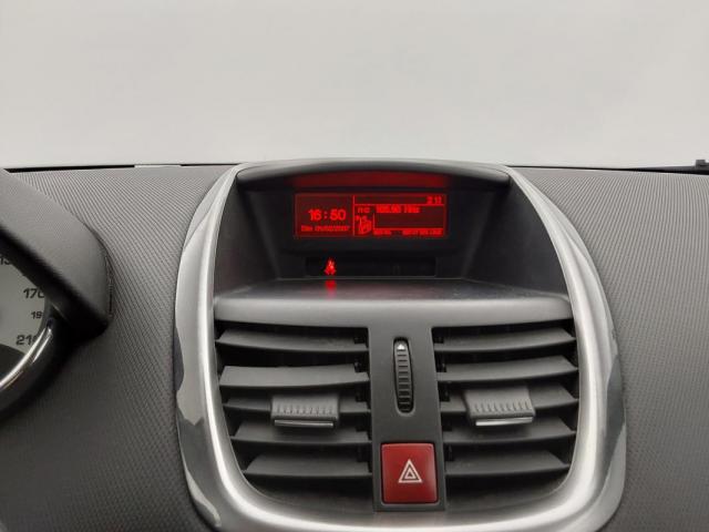 Peugeot 207 Cc image 1