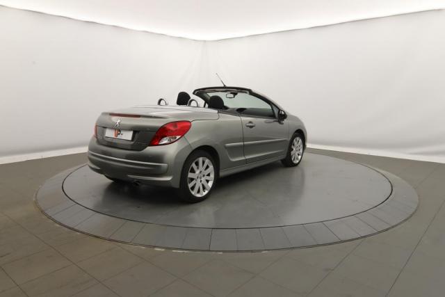 Peugeot 207 Cc image 2