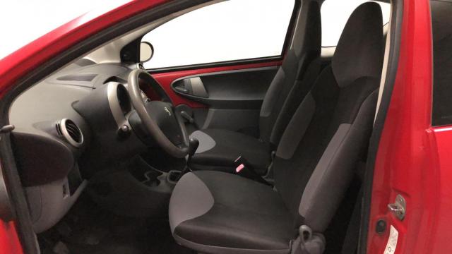 Peugeot 107 image 2