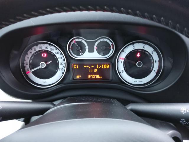 Fiat 500l image 1