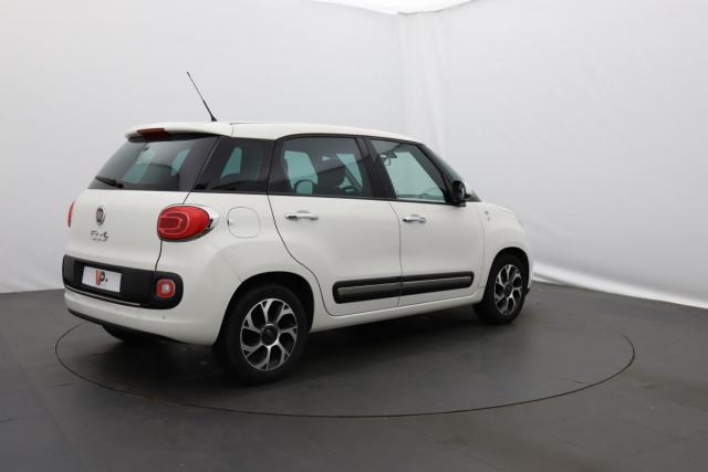Fiat 500l image 8