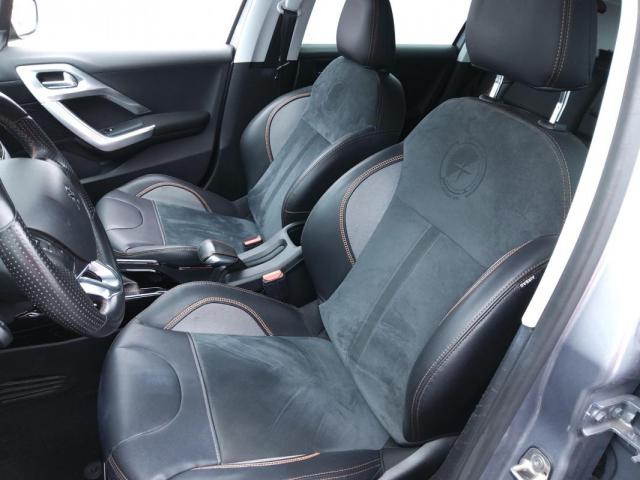 Peugeot 2008 image 5