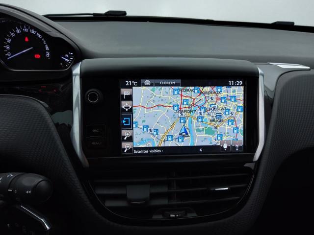 Peugeot 2008 image 7
