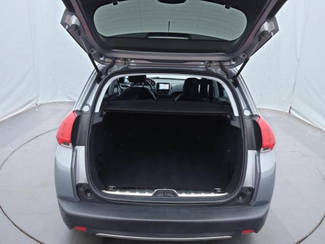 Peugeot 2008 image 3