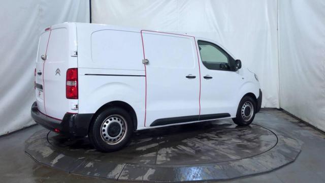 Citroen Jumpy image 5