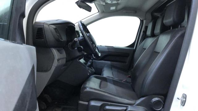 Citroen Jumpy image 3