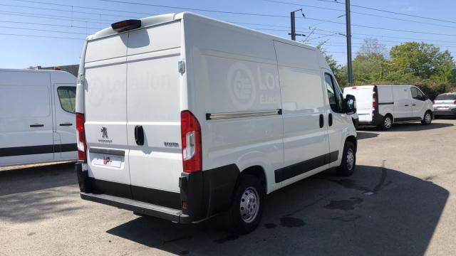 Peugeot Boxer image 1