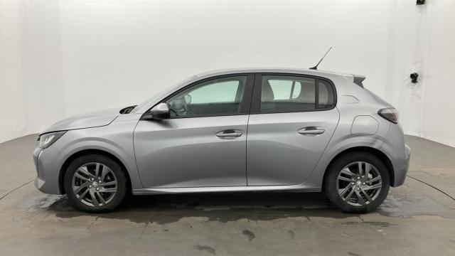Peugeot 208 image 8