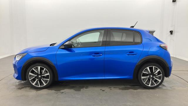 Peugeot 208 image 1