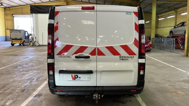 Renault Trafic image 2