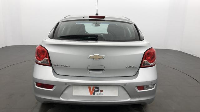 Chevrolet Cruze image 5
