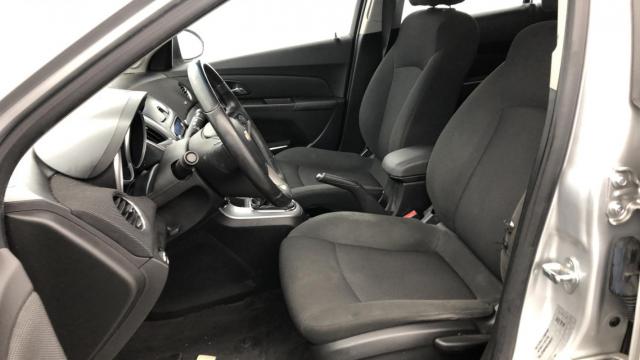 Chevrolet Cruze image 4