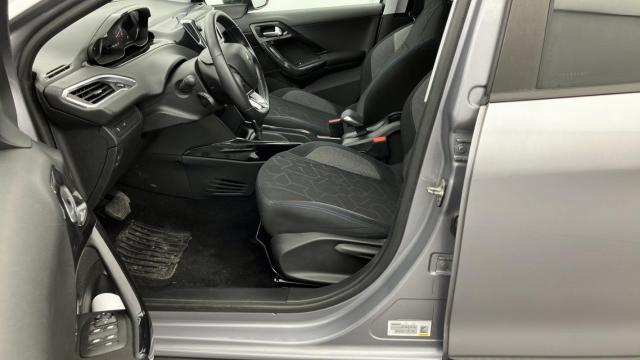 Peugeot 2008 image 5