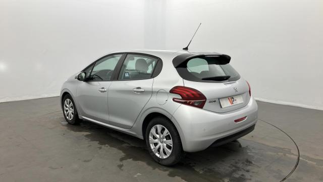 Peugeot 208 image 3