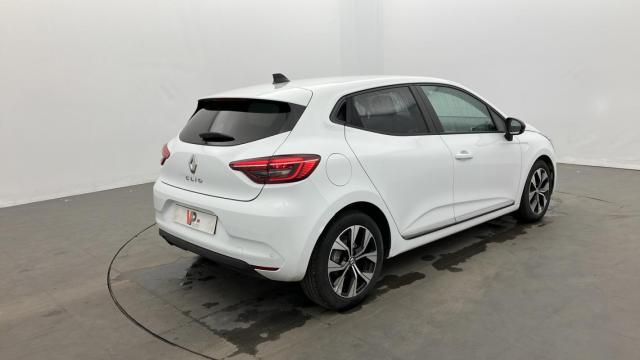 Renault Clio image 1