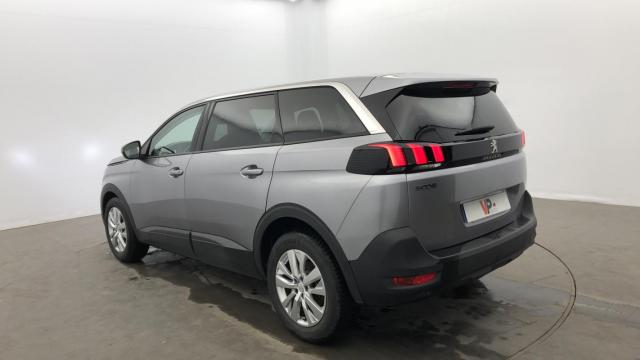 Peugeot 5008 image 4