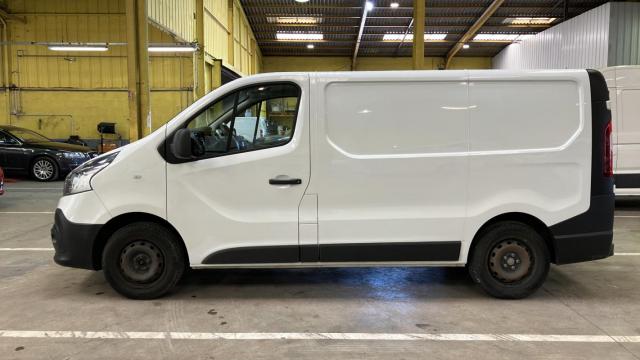 Renault Trafic image 1