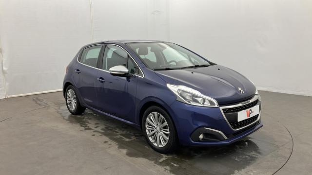 Peugeot 208 image 8