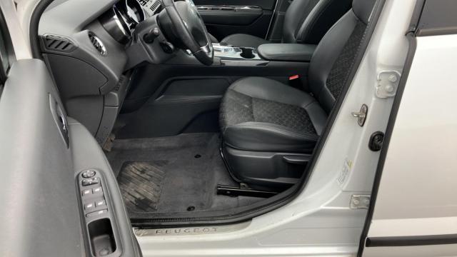 Peugeot 3008 image 3