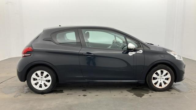 Peugeot 208 image 5