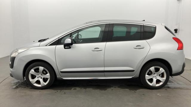 Peugeot 3008 image 2