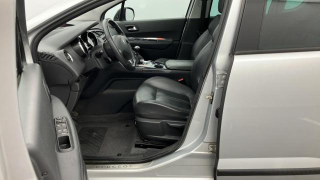 Peugeot 3008 image 1