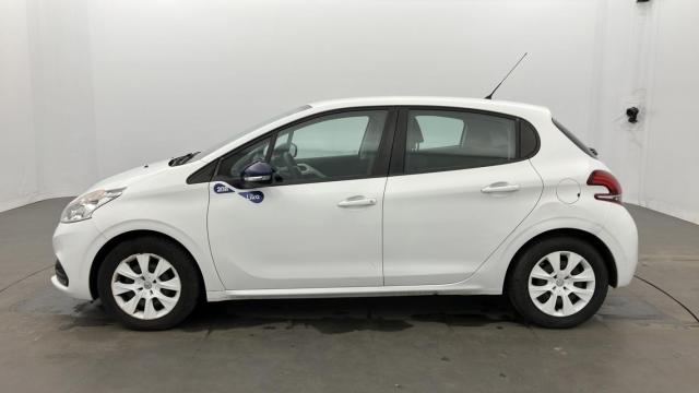 Peugeot 208 image 3