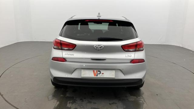 Hyundai Kona image 2