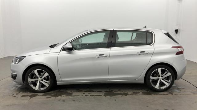 Peugeot 308 image 1