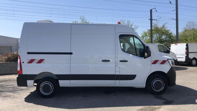 Renault Master image 2