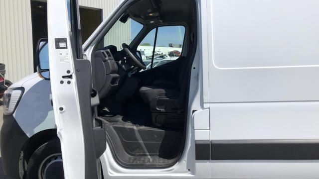 Renault Master image 8