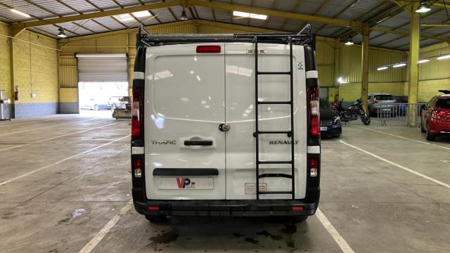 Renault Trafic image 8
